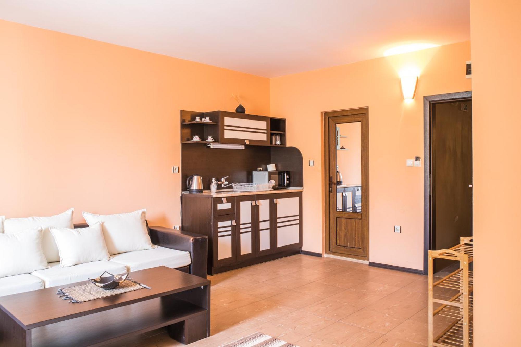 פרימורסקו Hotel Buena Vissta מראה חיצוני תמונה