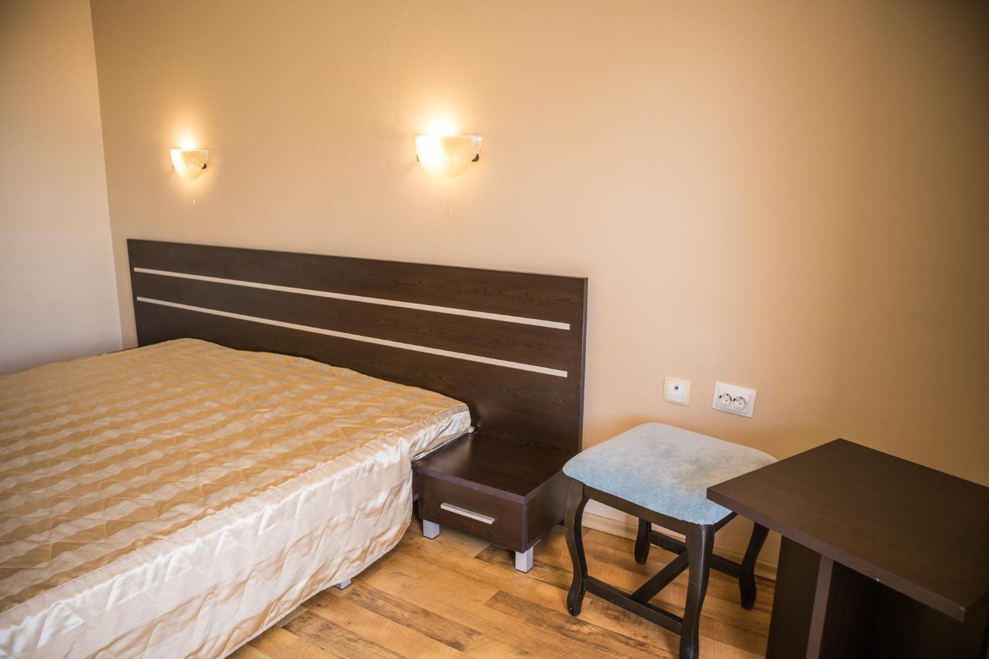 פרימורסקו Hotel Buena Vissta מראה חיצוני תמונה