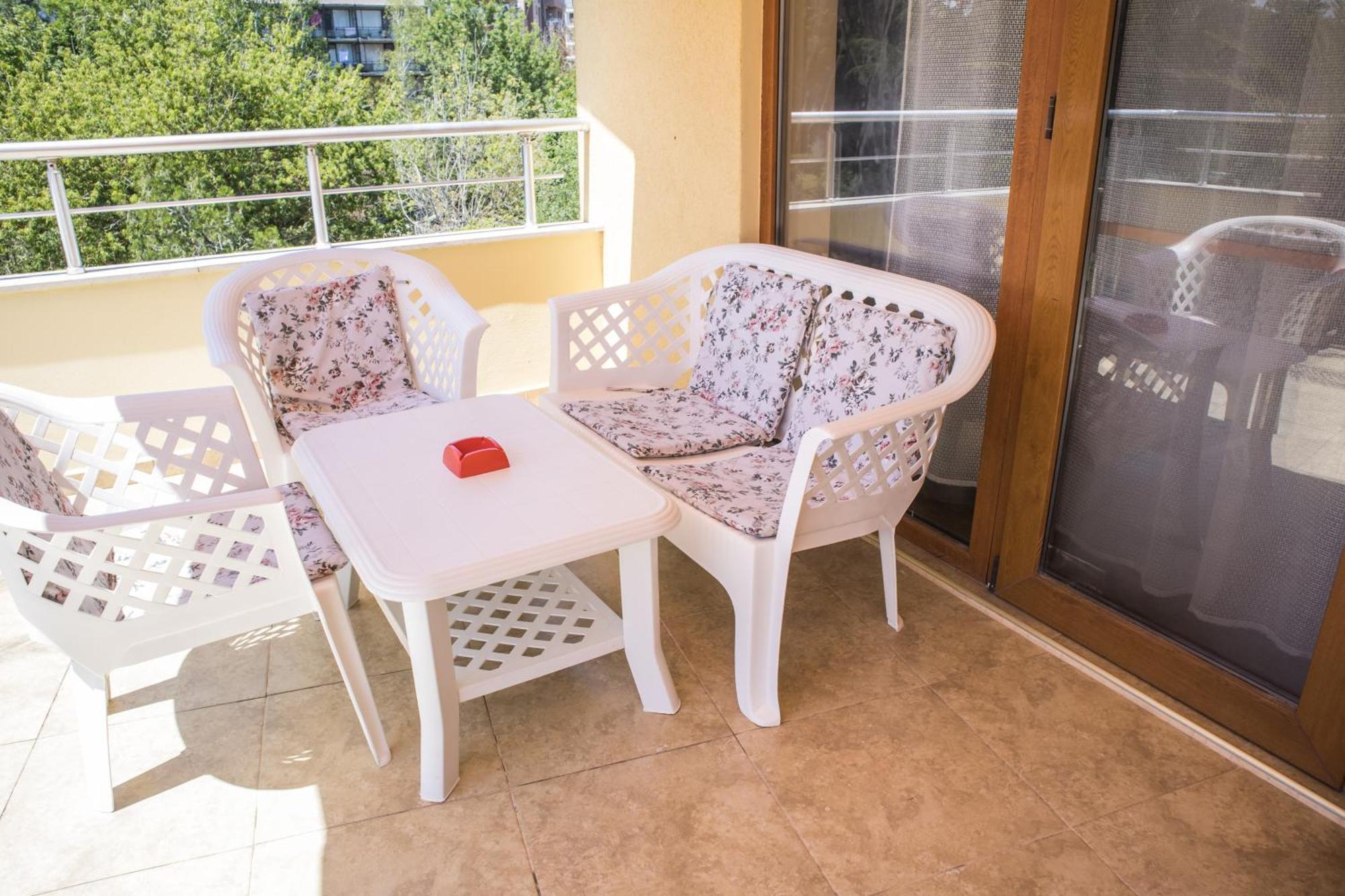 פרימורסקו Hotel Buena Vissta מראה חיצוני תמונה