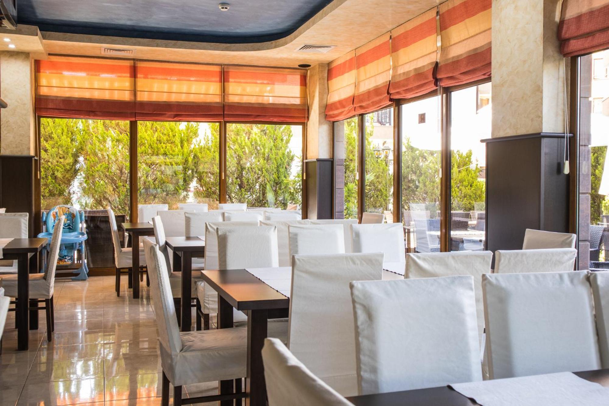 פרימורסקו Hotel Buena Vissta מראה חיצוני תמונה