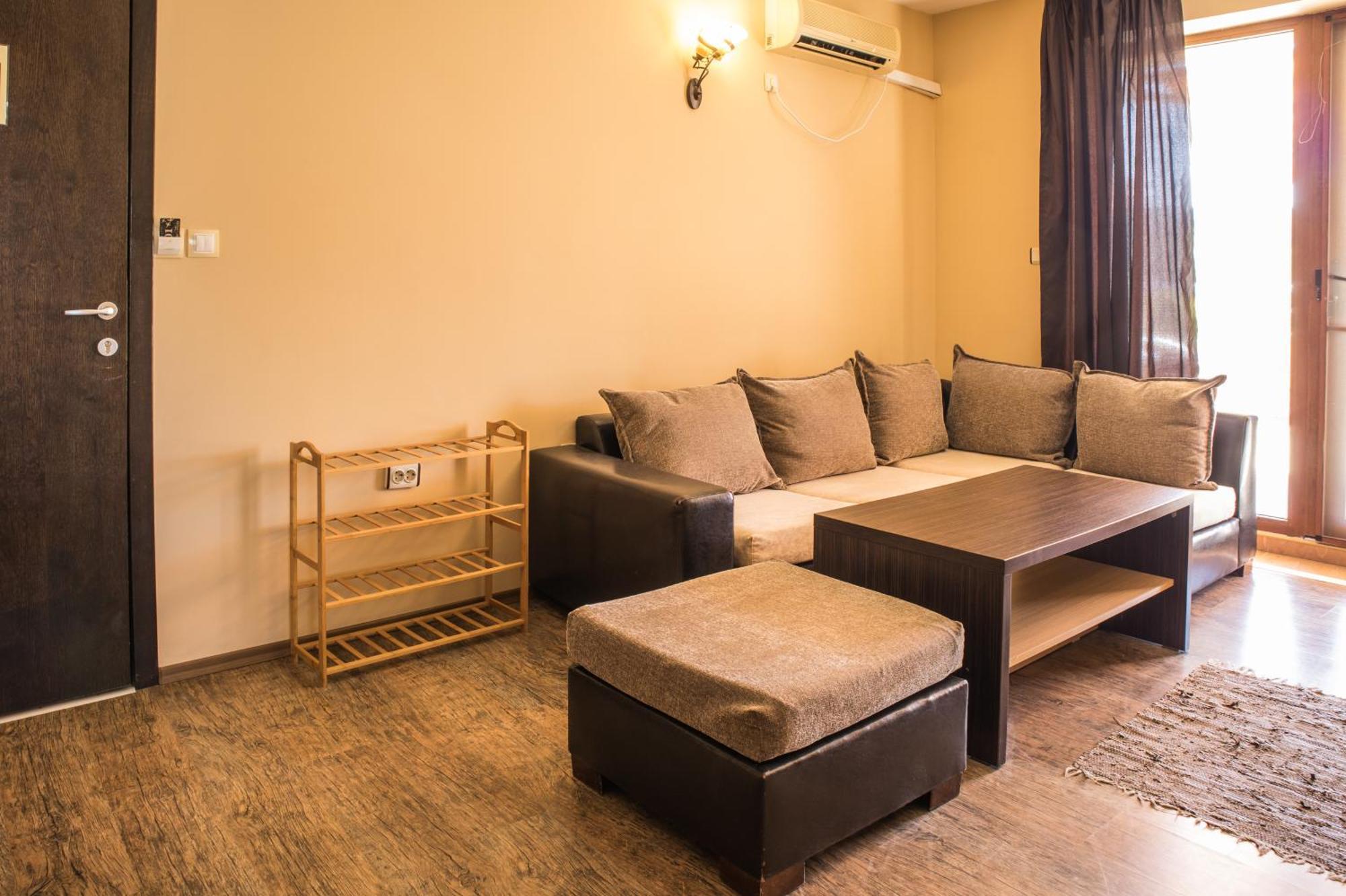 פרימורסקו Hotel Buena Vissta מראה חיצוני תמונה