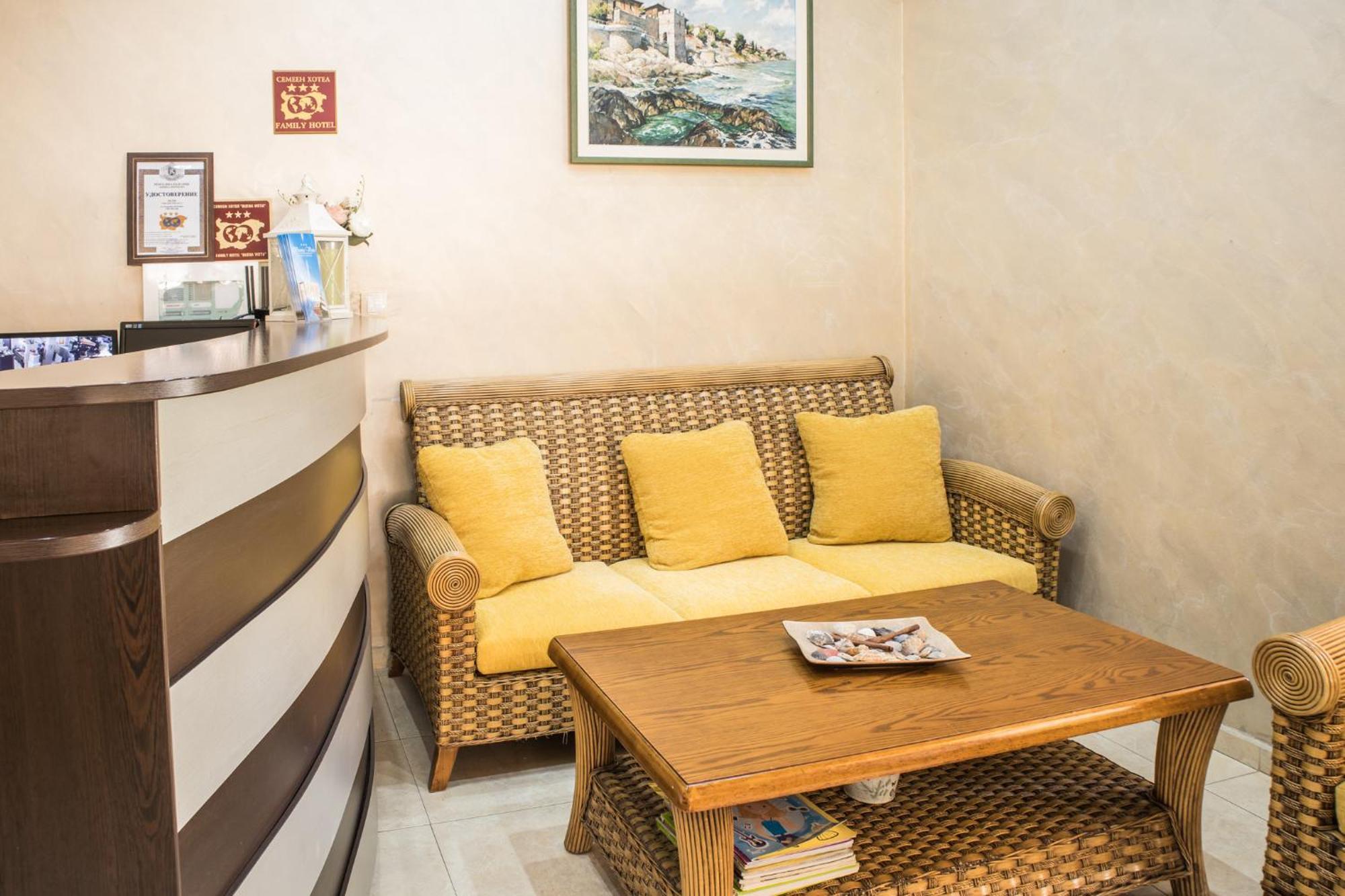פרימורסקו Hotel Buena Vissta מראה חיצוני תמונה